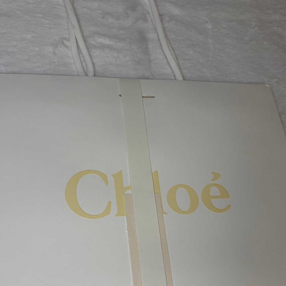 Chloe White Shopping Bag - Picture 2 of 3